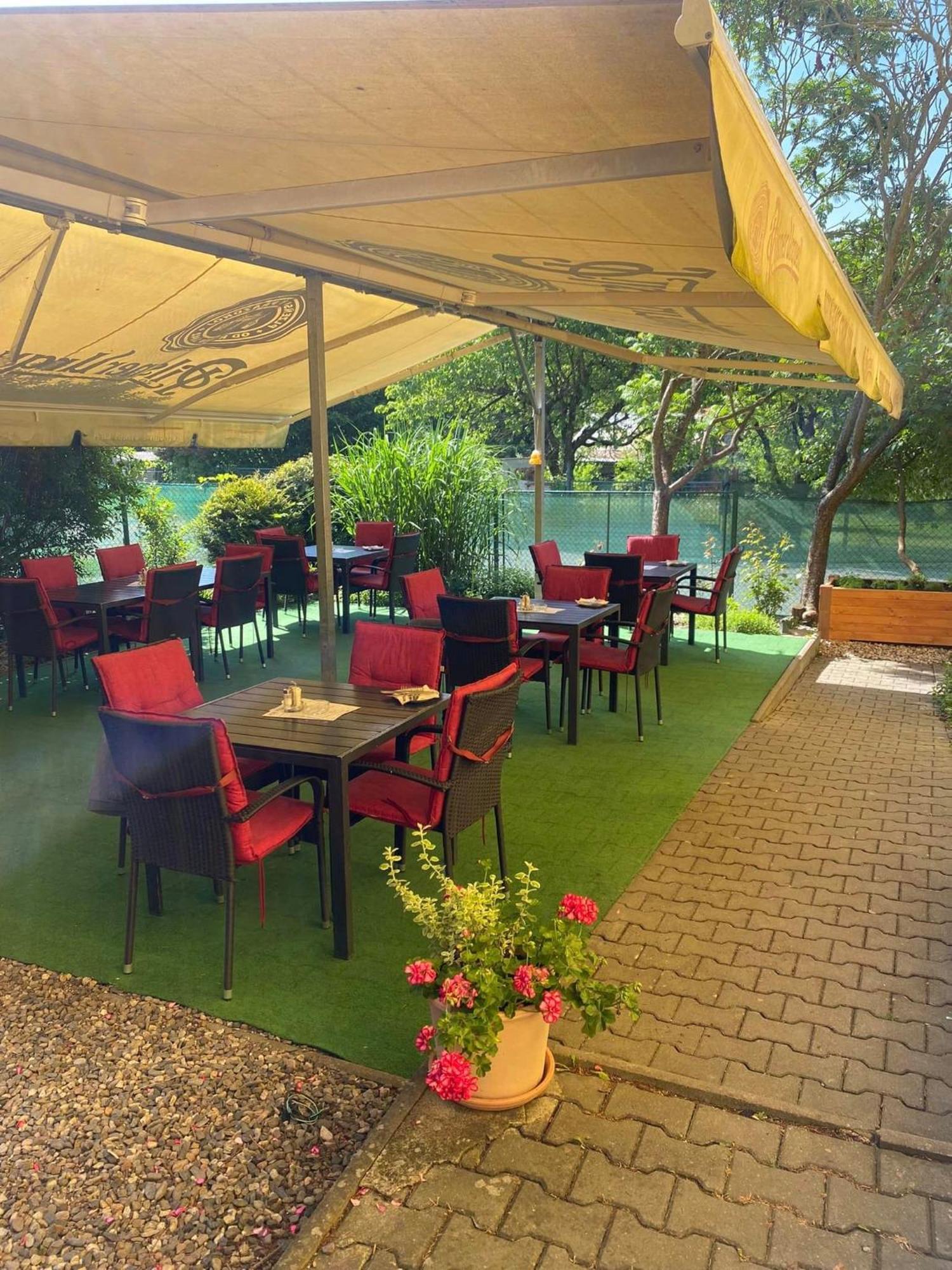 فندق Restaurace Stara Lipa Česká Lípa المظهر الخارجي الصورة